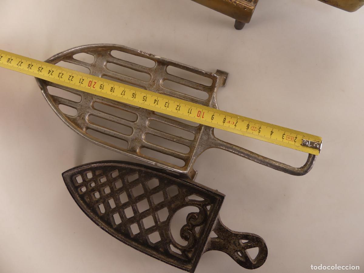 Antig&uuml;edades: LOTE DE 3 SOPORTES PARA PLANCHAS - Foto 8