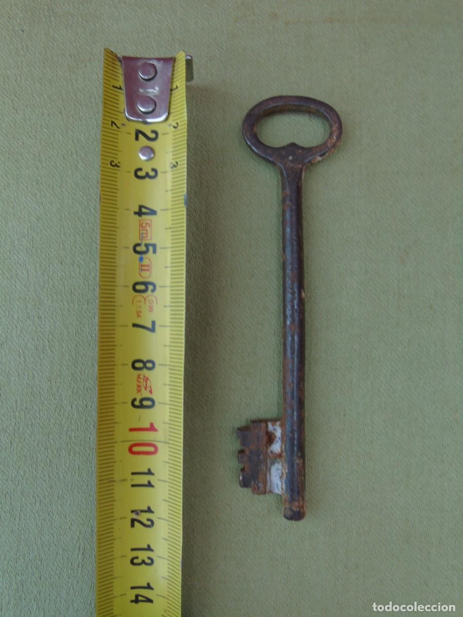 Antig&uuml;edades: ANTIGUA LLAVE HIERRO FORJADO 11,5CM LARGO.