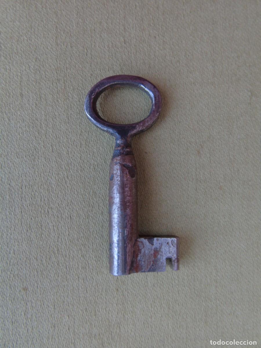 Antig&uuml;edades: ANTIGUA LLAVE HIERRO 6,5CM LARGO. - Foto 2
