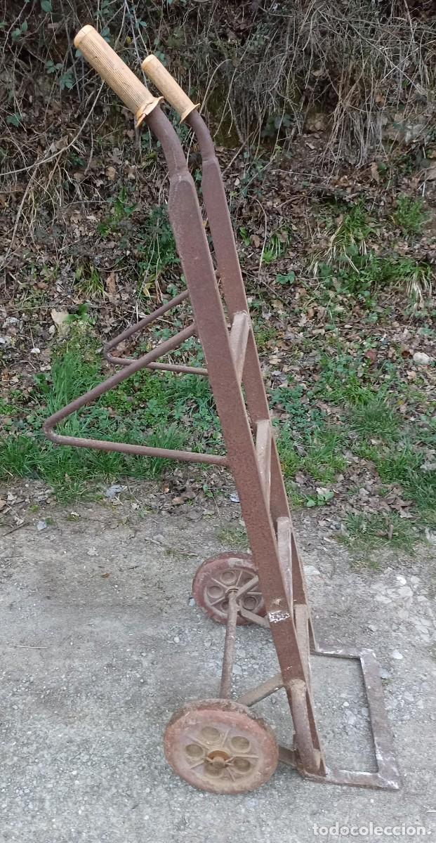 Antig&uuml;edades: Vieja carretilla de hierro - Foto 5