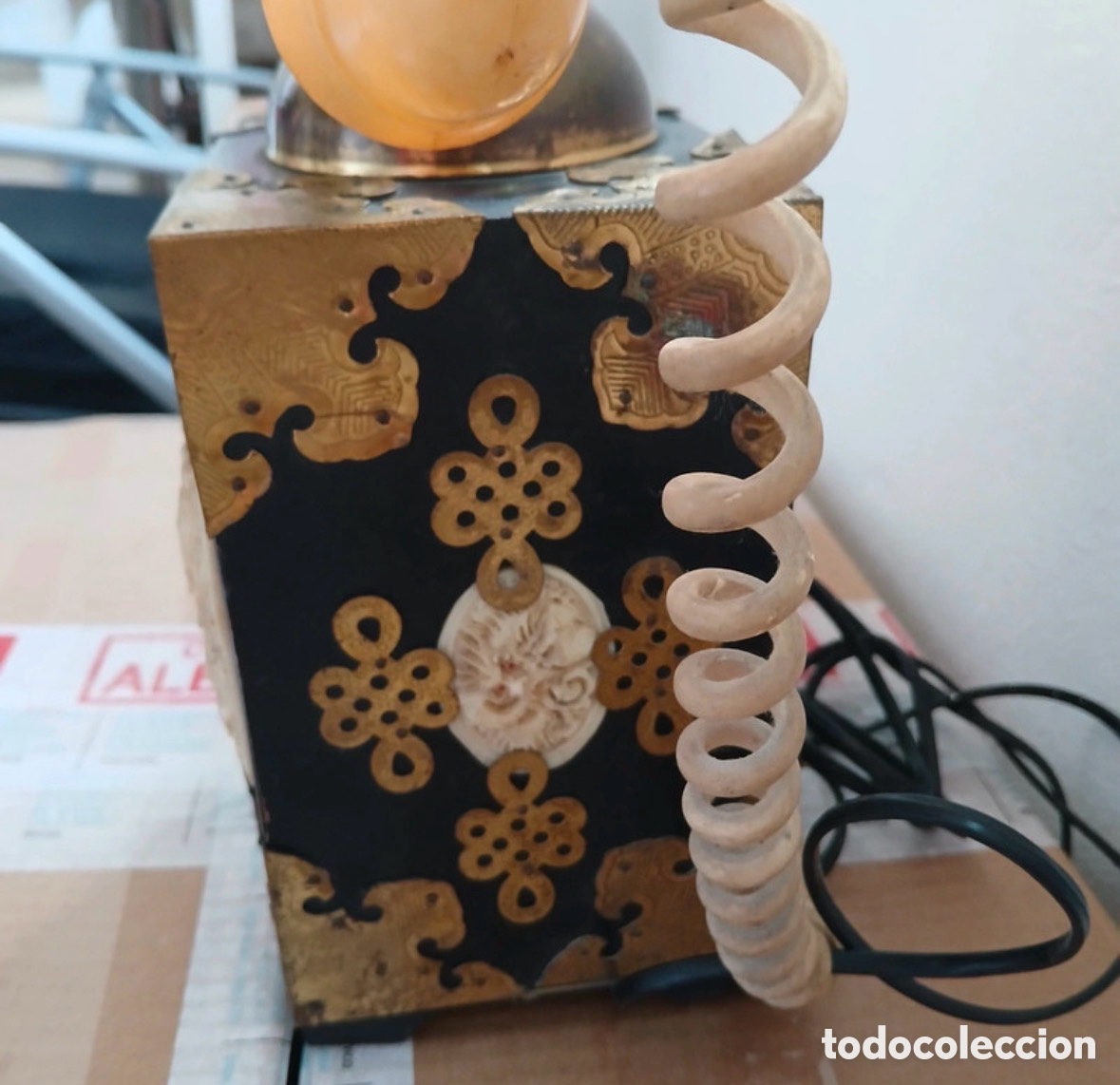 Tel&eacute;fonos: Antiguo tel&eacute;fono oriental en laca China - Foto 6