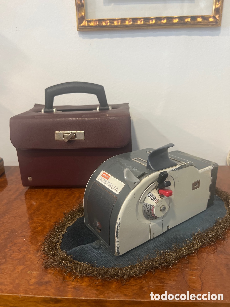 Antiquit&auml;ten: M&aacute;quina franqueadora vintage de la marca Postalia