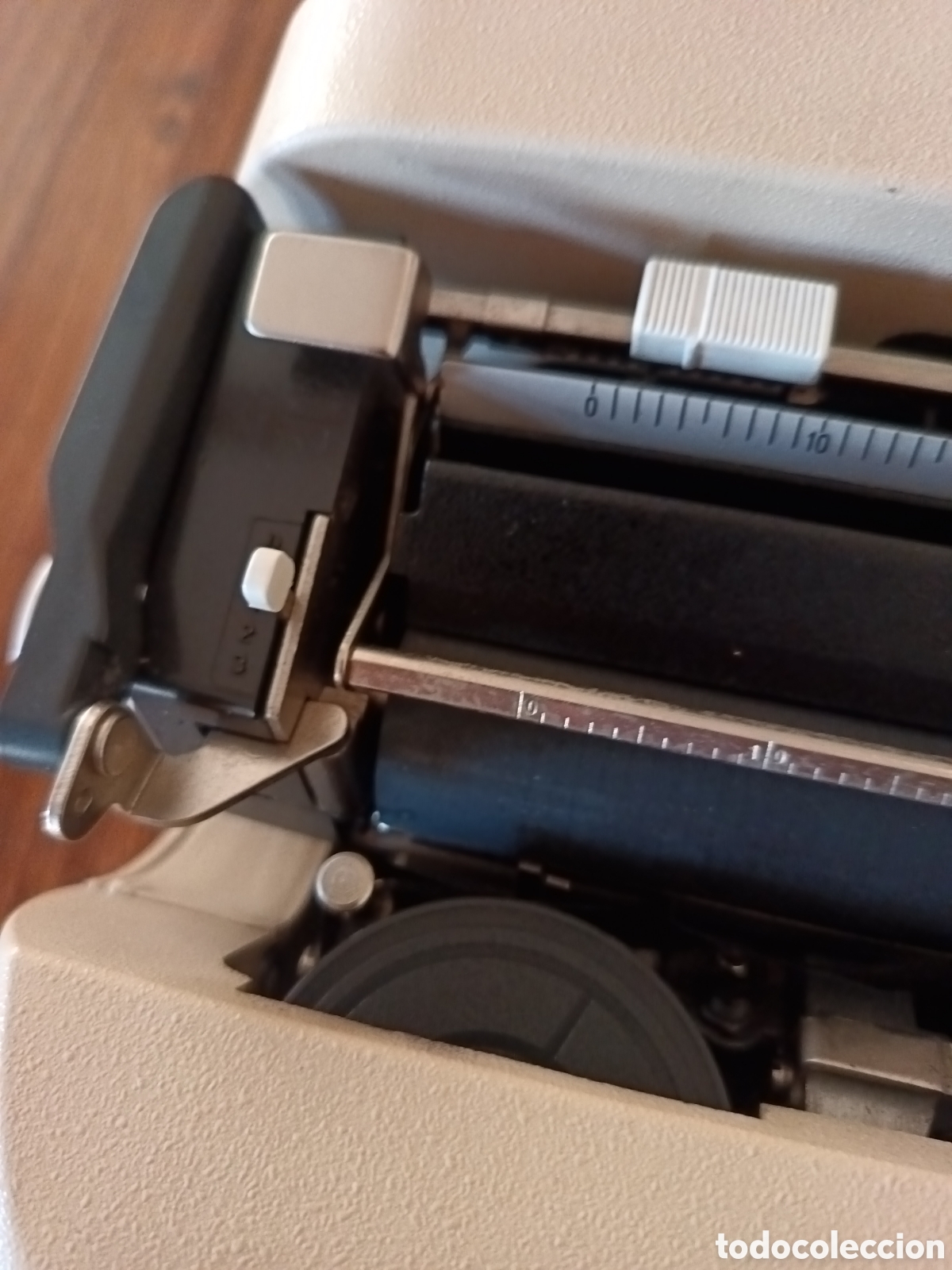 Antig&uuml;edades: MAQUINA DE ESCRIBIR OLIVETTI LETERA 35 - Foto 6
