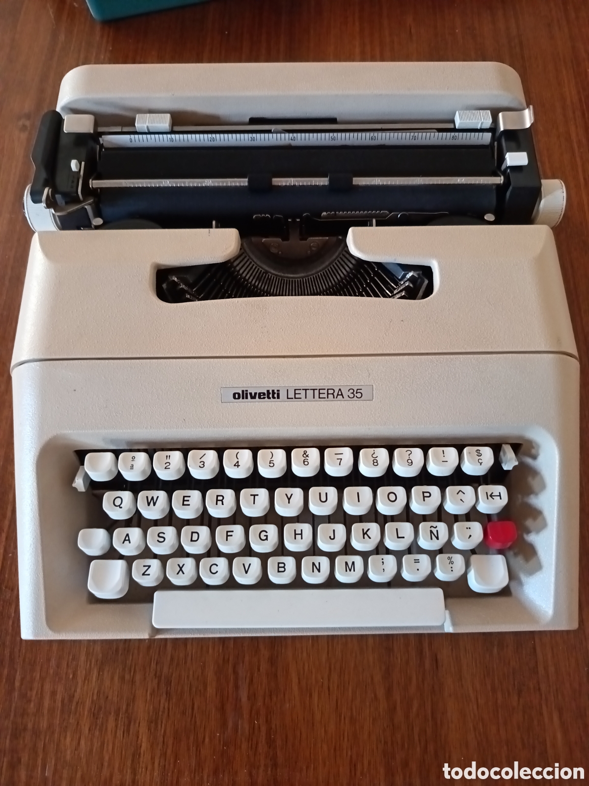 Antig&uuml;edades: MAQUINA DE ESCRIBIR OLIVETTI LETERA 35
