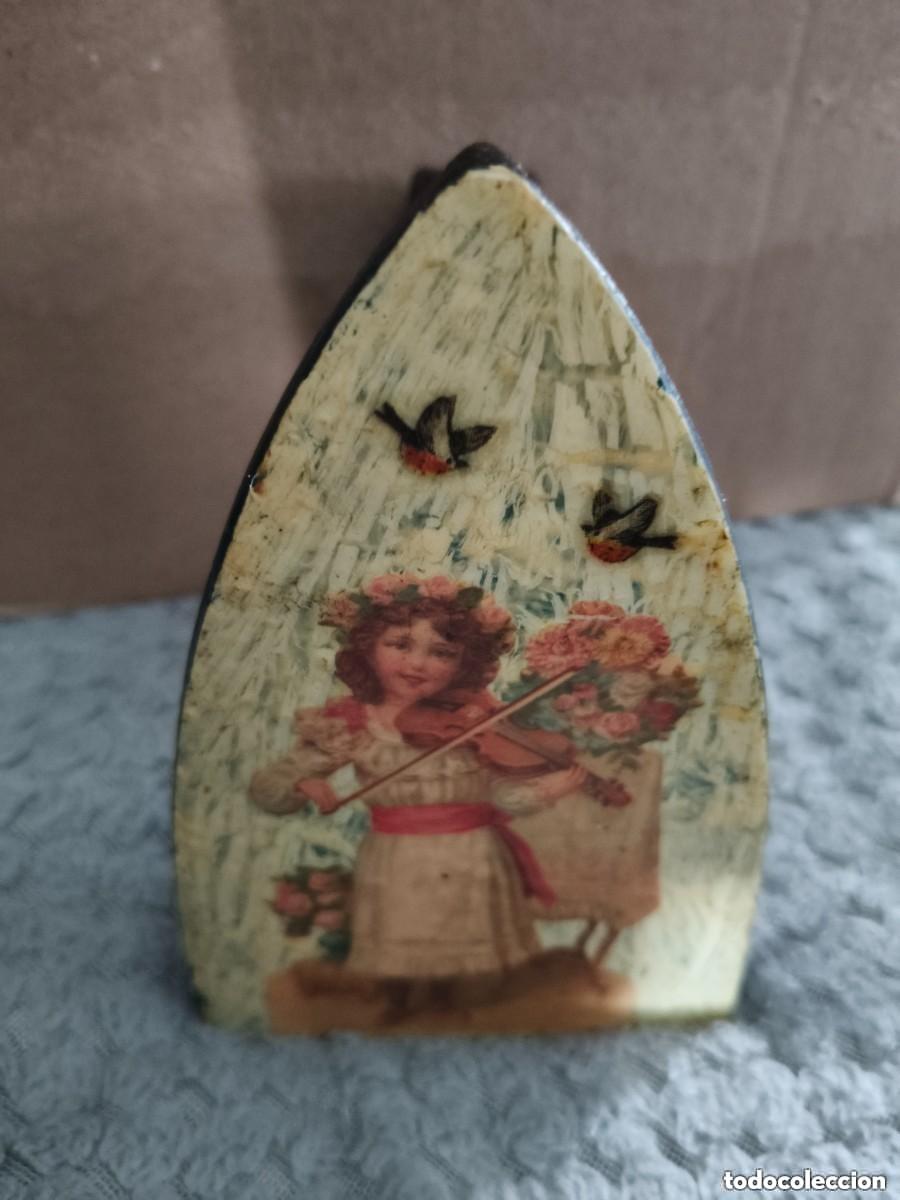 Antig&uuml;edades: Plancha antigua de hierro N&ordm; 4 Cerrajera de Mondrag&oacute;n, UC.SERIE NAVIDAD especial decoraci&oacute;n