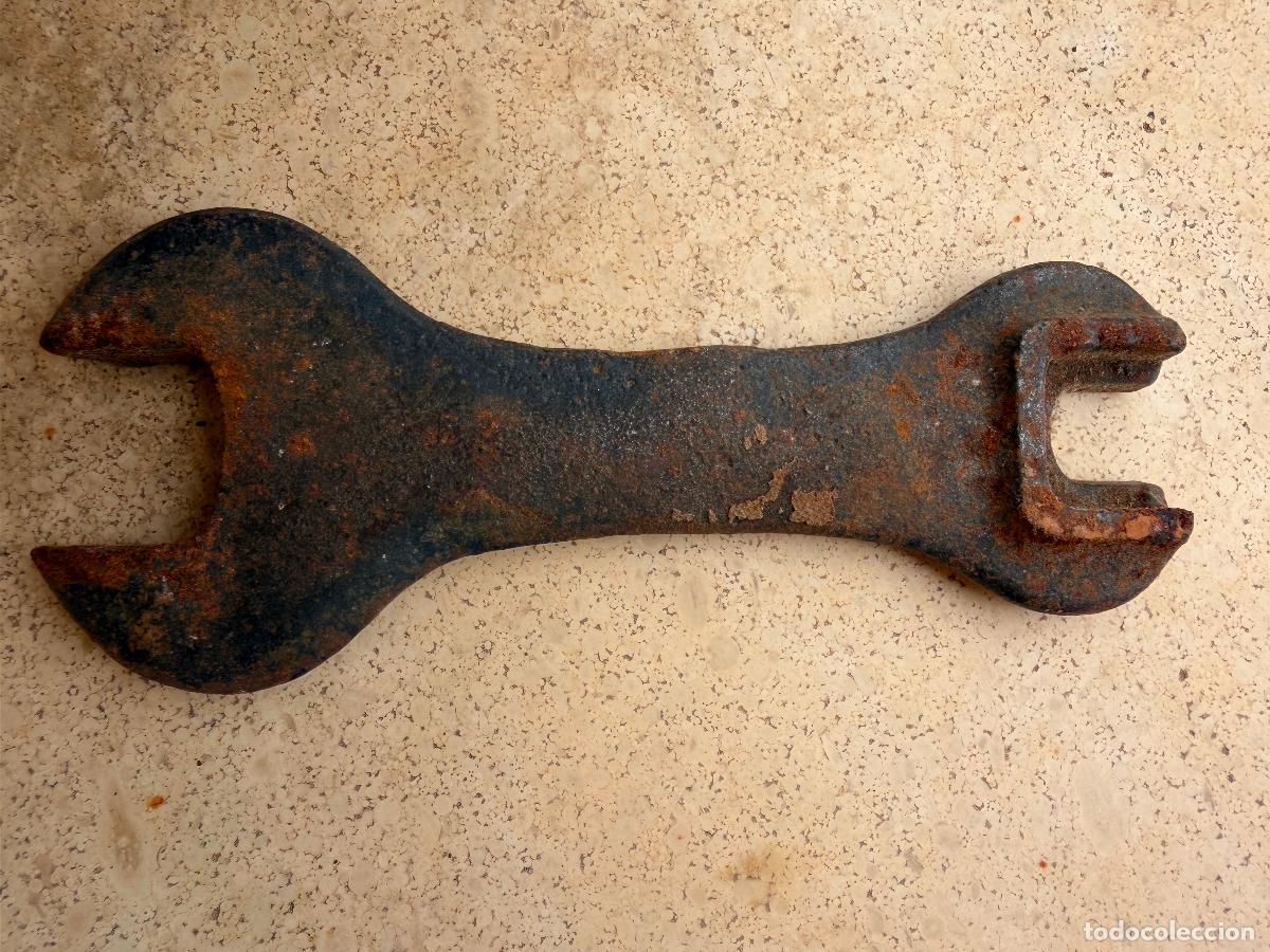 Antig&uuml;edades: Antigua llave fija pesada