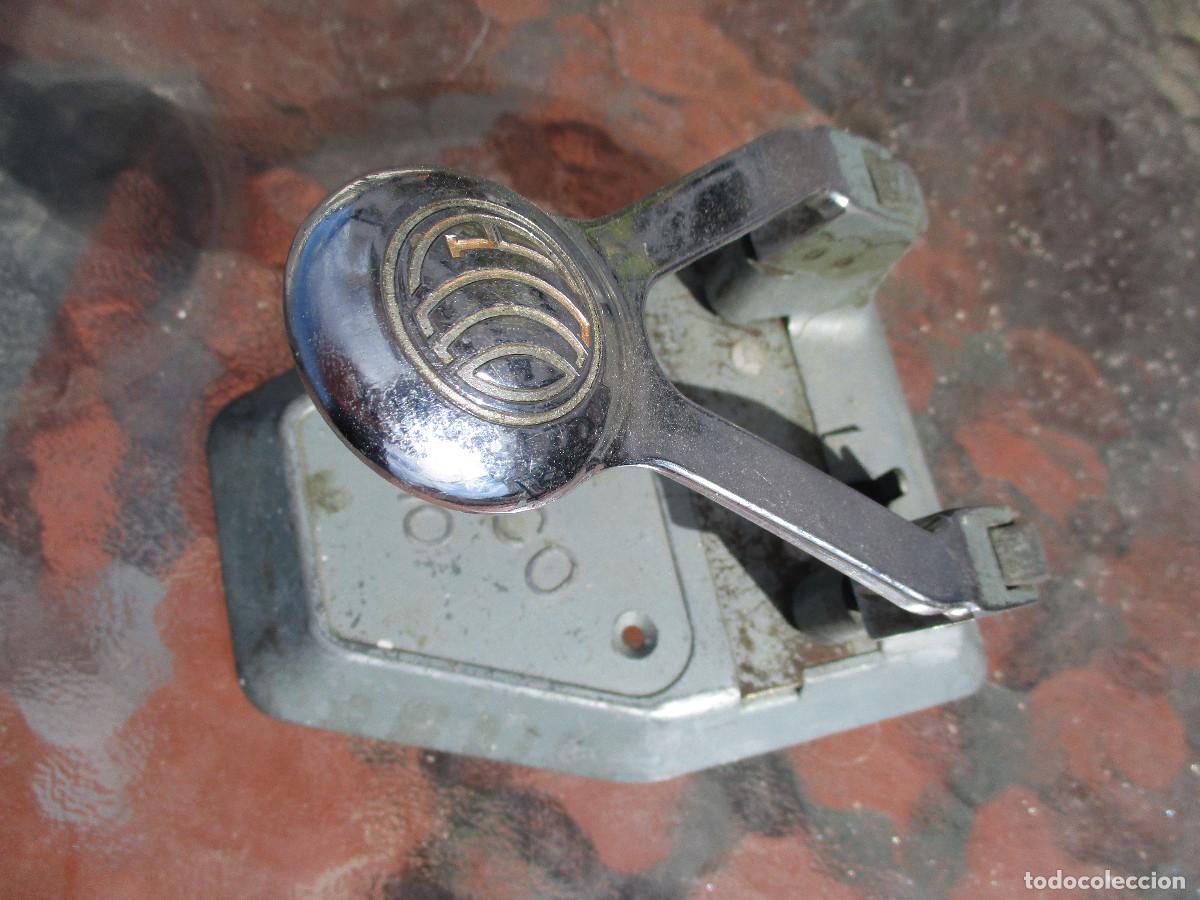 Antig&uuml;edades: MAQUINA DE HACER AGUJEROS AMERICANA