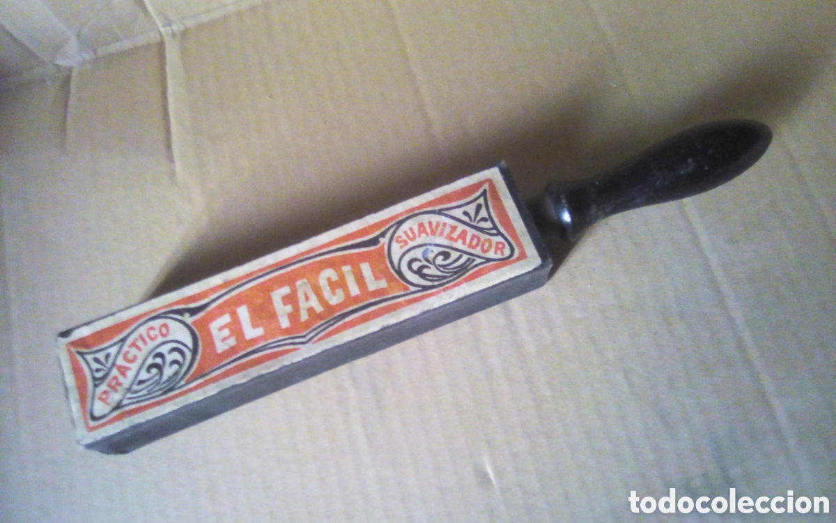 Antig&uuml;edades: Pr&aacute;ctico suavizador de navajas de afeitar &rdquo;El F&aacute;cil&rdquo;. Mide 25 cm., usado, ver fotos.
