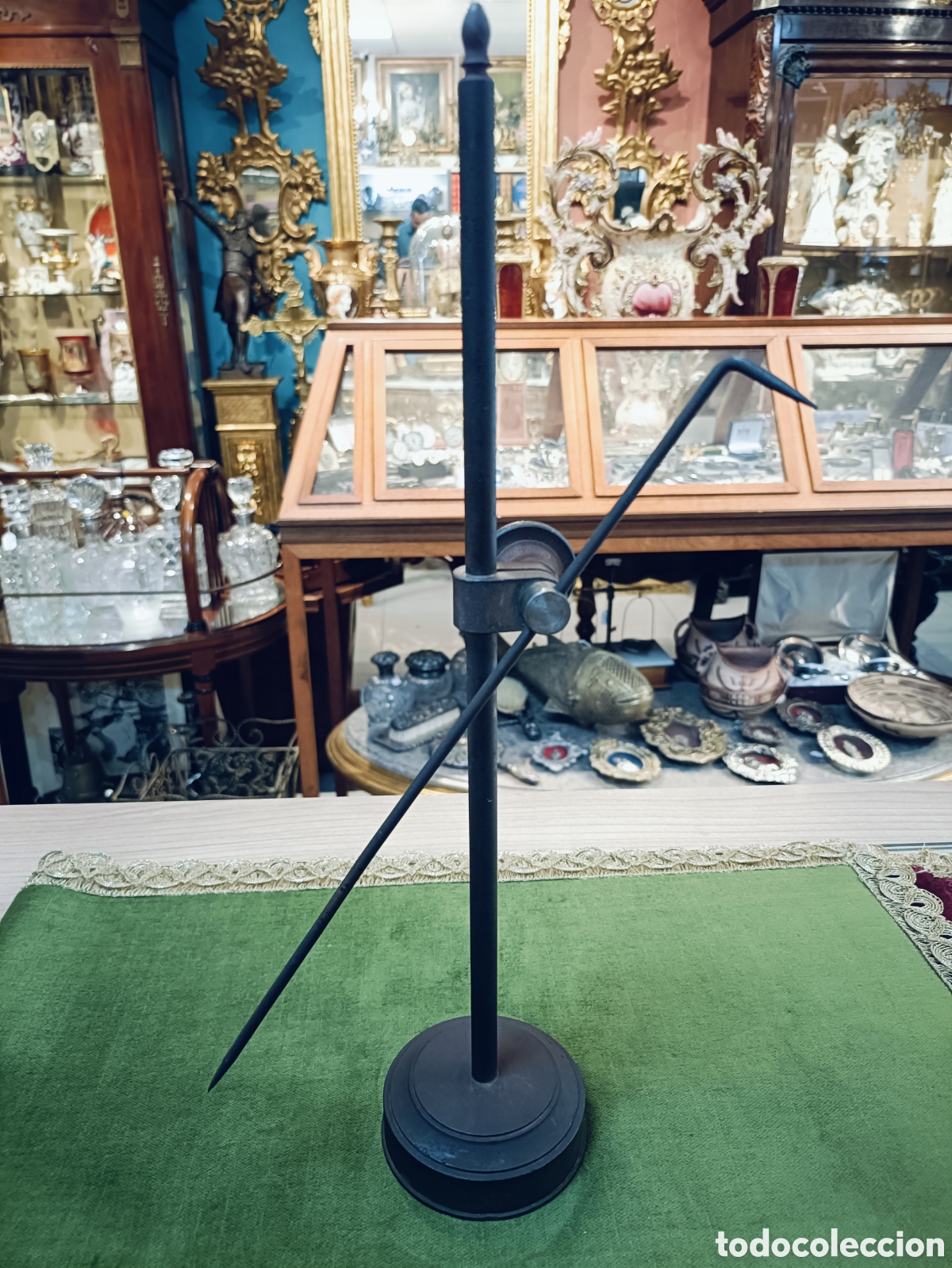 Antig&uuml;edades: ANTIGUO GRAMIL DE MESA - Foto 5