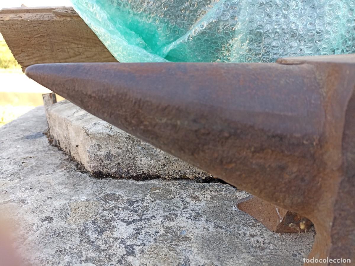 Antig&uuml;edades: Yunque antiguo de 25 kilos - Foto 7