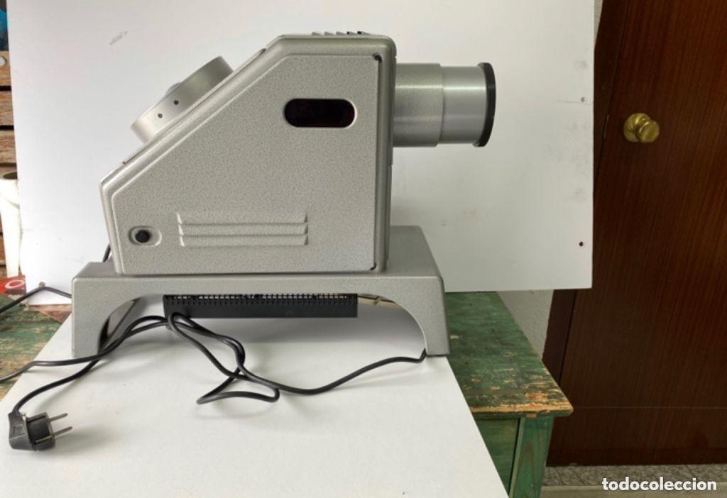 Antig&uuml;edades: PROYECTOR ANTIGUO ENOSA - Foto 2