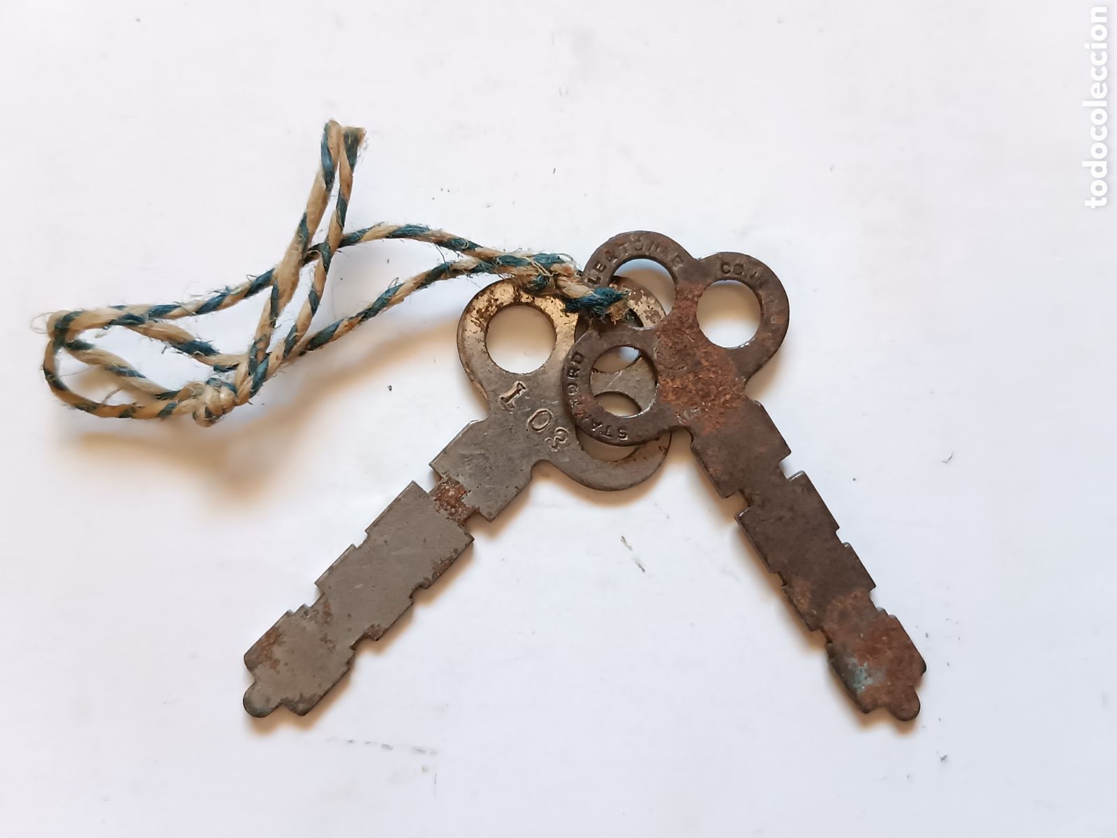 Antig&uuml;edades: Antiguo CANDADO Yale - Con dos llaves - FUNCIONA - Foto 6