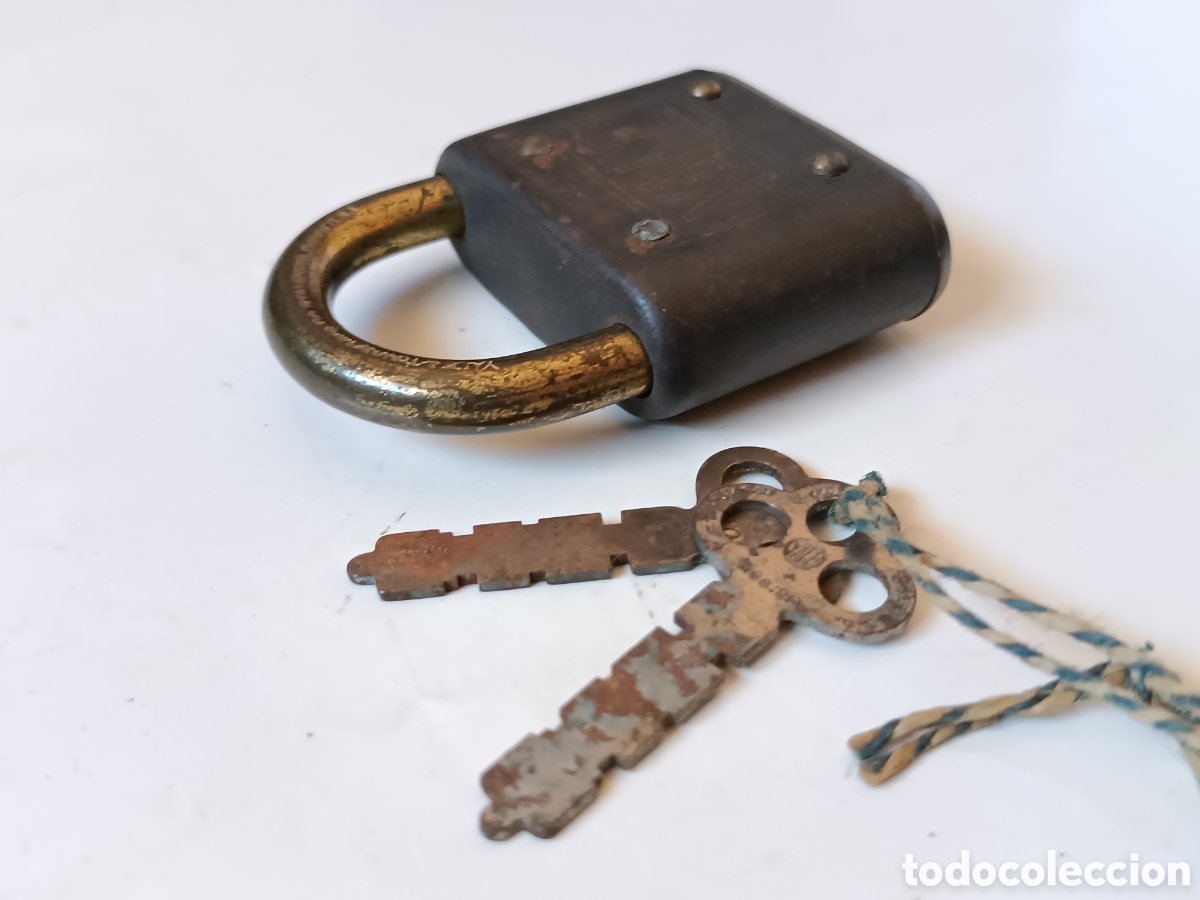 Antig&uuml;edades: Antiguo CANDADO Yale - Con dos llaves - FUNCIONA - Foto 8