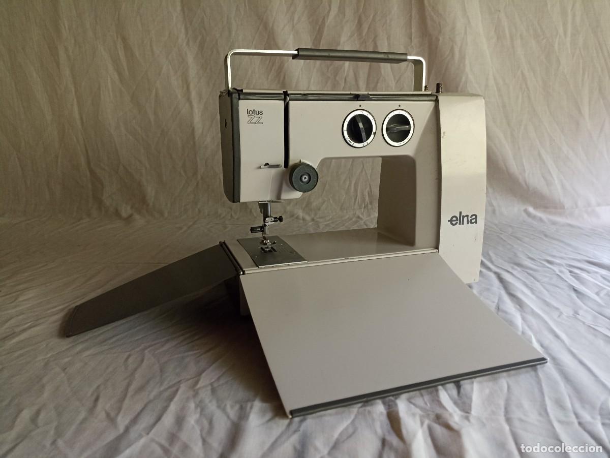 Antig&uuml;edades: M&aacute;quina de coser port&aacute;til Elna lotus zz