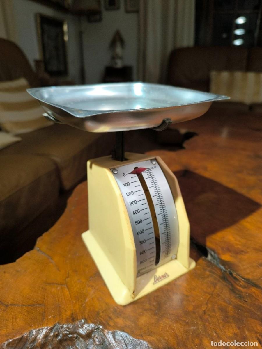 Antig&uuml;edades: BALANZA BASCULA BERNAR 1000 GR A&Ntilde;OS 60