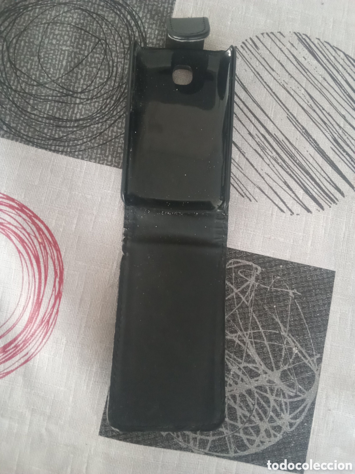 Tel&eacute;fonos: FUNDA DE M&Oacute;VIL ANTIGUA PEQUE&Ntilde;A