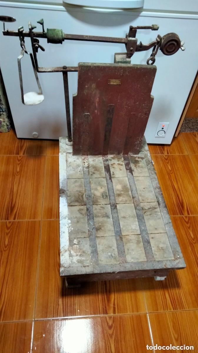 Antig&uuml;edades: antigua balanza de la fabrica Raimundo Perez -hasta 300 kg