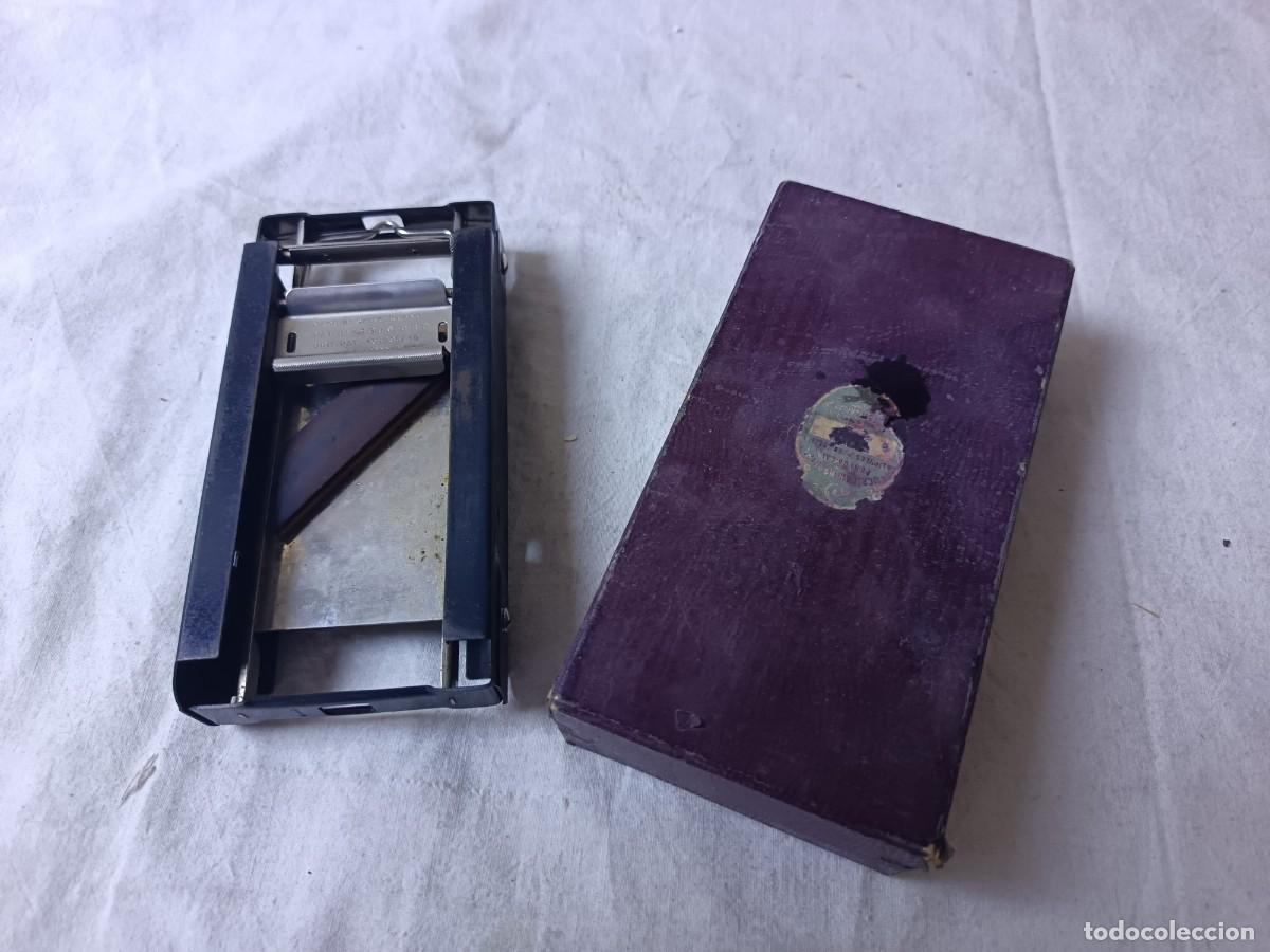 Antiques: Antigua M&aacute;quina de Barber&iacute;a, para afilar hojas de afeitar, en su caja, Suiza, Allegro