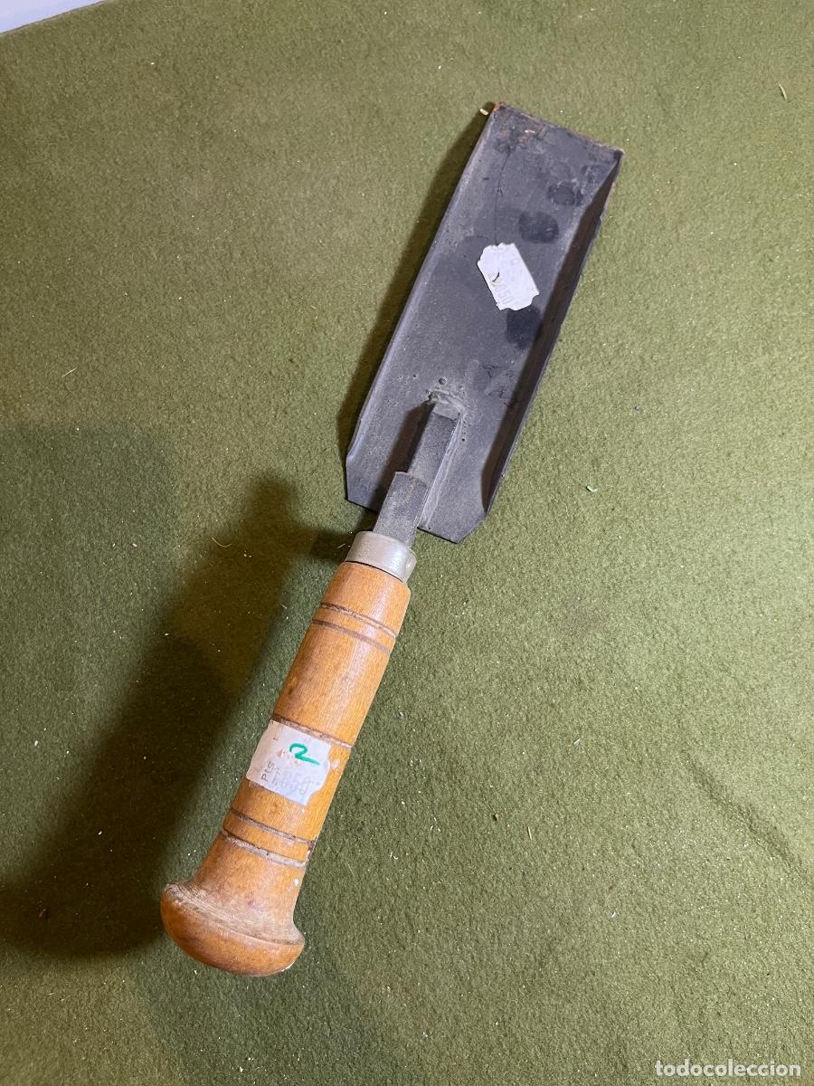 Antig&uuml;edades: Antiguo pujavante de herrador &ndash; Herramienta de mariscaler&iacute;a &ndash; Acero forjado y madera &ndash; 38 cm