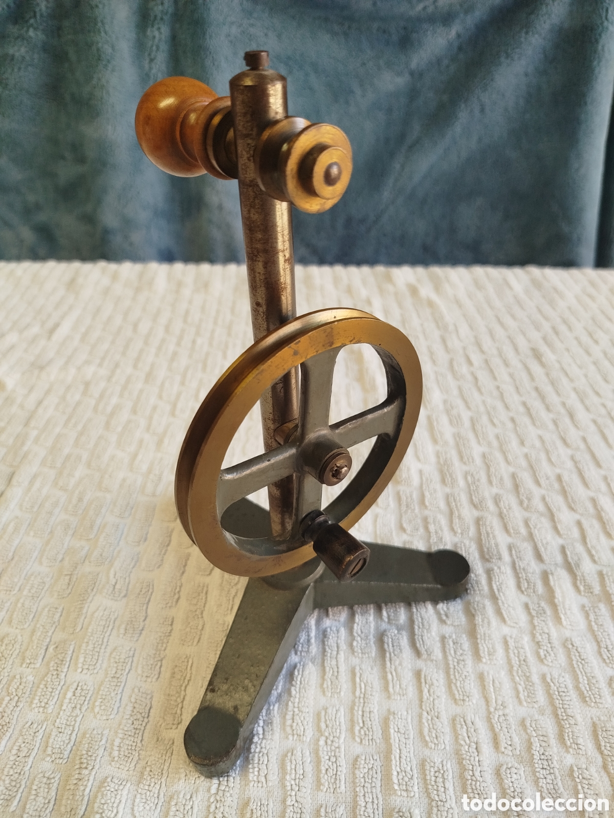 Antig&uuml;edades: M&aacute;quina de arrondir o torno de relojero antiguo de sobremesa,