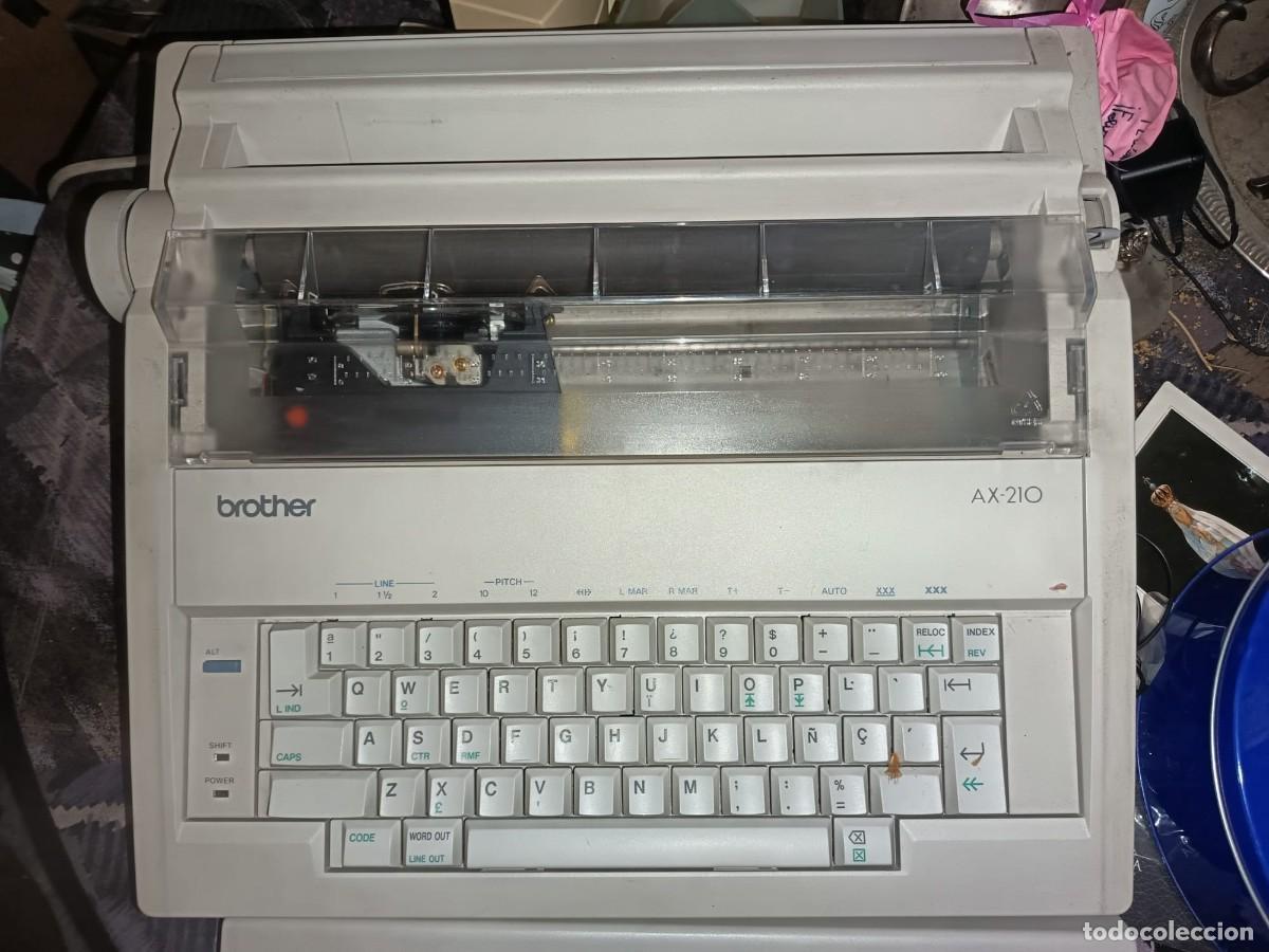 Antig&uuml;edades: M&aacute;quina de escribir electr&oacute;nica Brother AX-210 (Vintage)