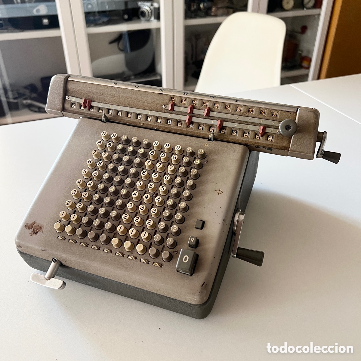 Antig&uuml;edades: Calculadora mec&aacute;nica Monroe L-200-N