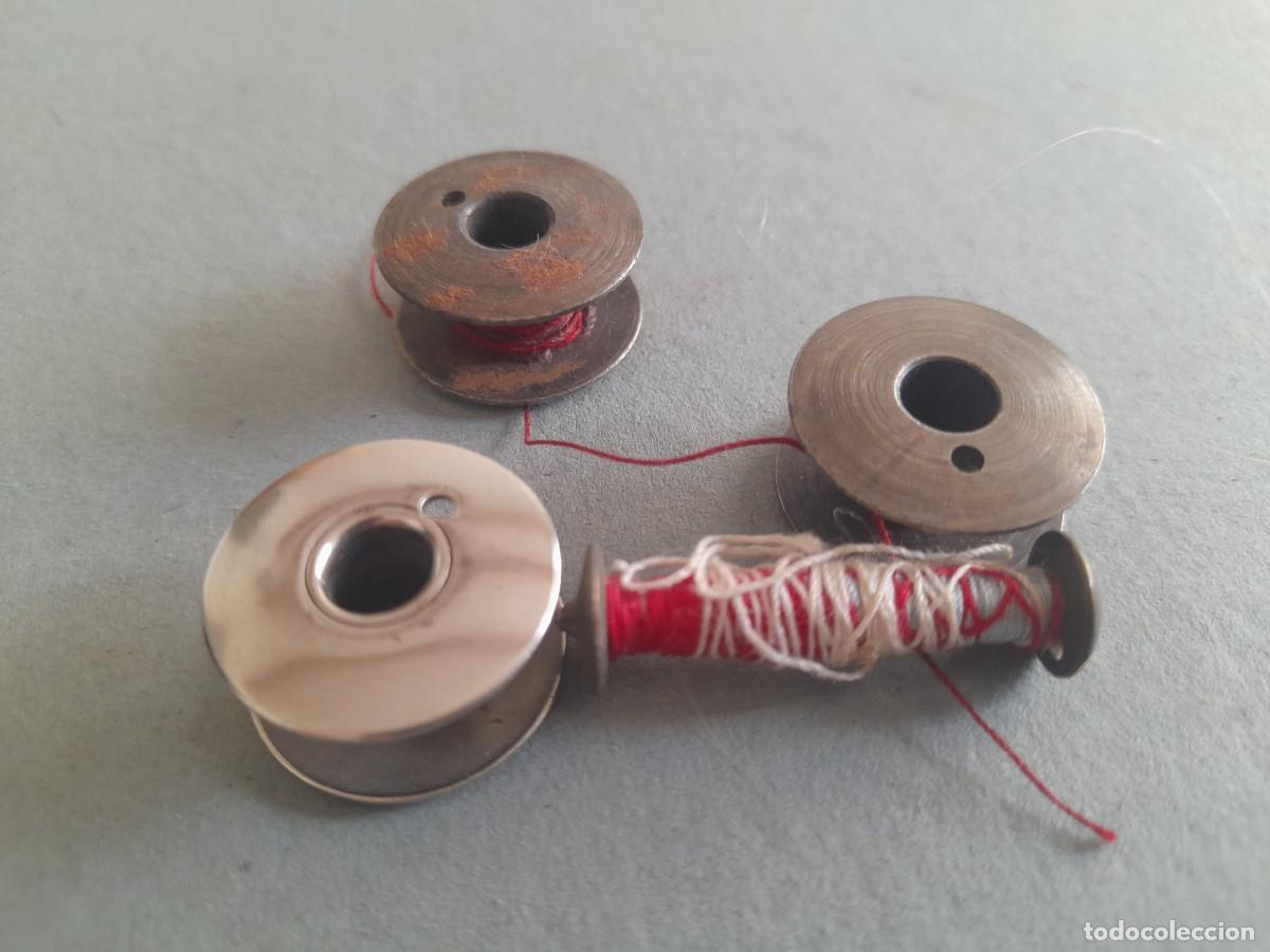 Antig&uuml;edades: 4 canillas de maquina de coser antigua 2 y 3cm aprox