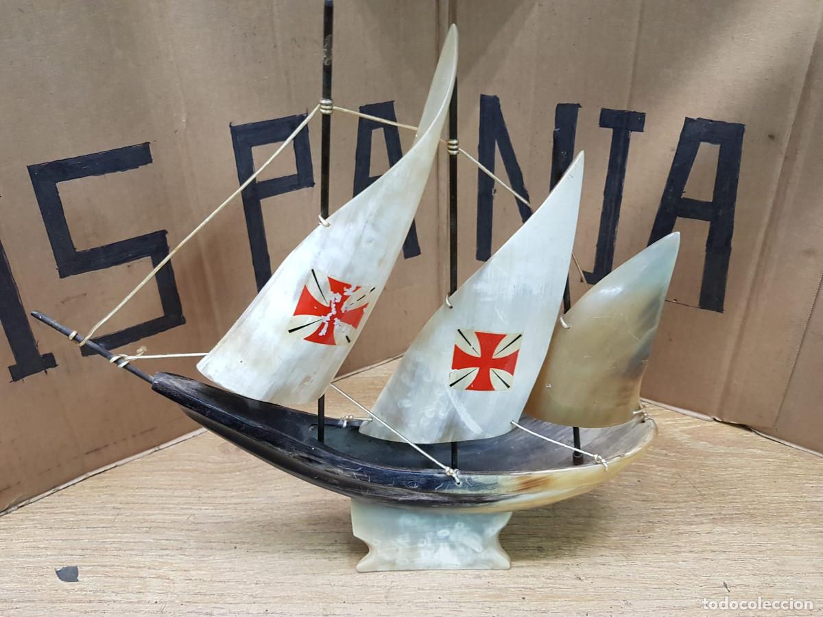 Antig&uuml;edades: ANTIGUO BARCO VELERO DE CUERNO DE TORO