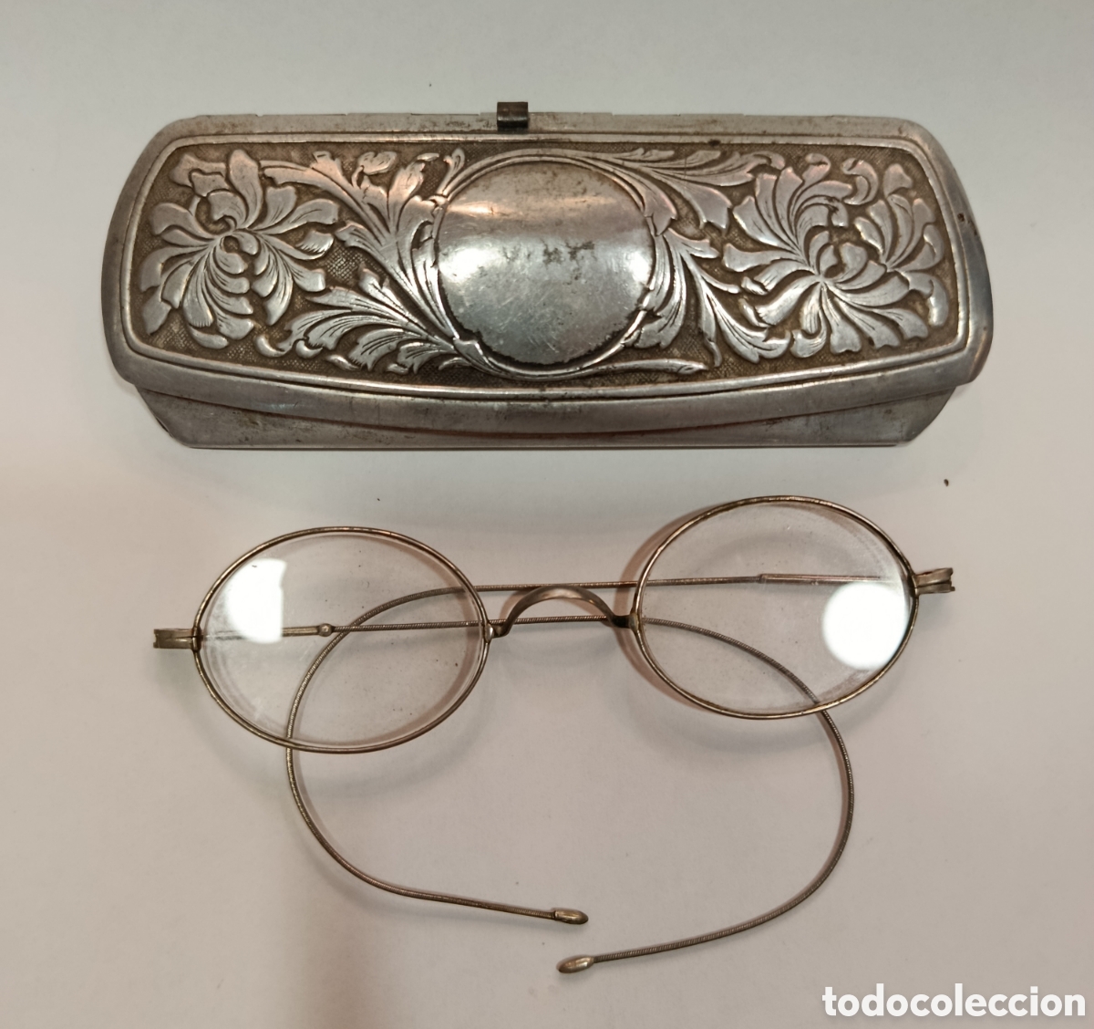 Antig&uuml;edades: Antiguas gafas con estuche. Art nouveau . Finales s.XVIII - Principio s. XIX