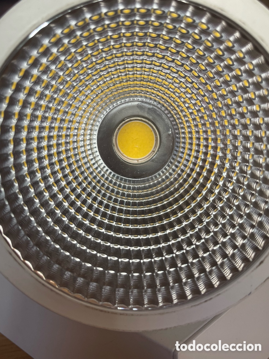 Antig&uuml;edades: Foco proyector LED orientable profesional 44W 4000K - Foto 3