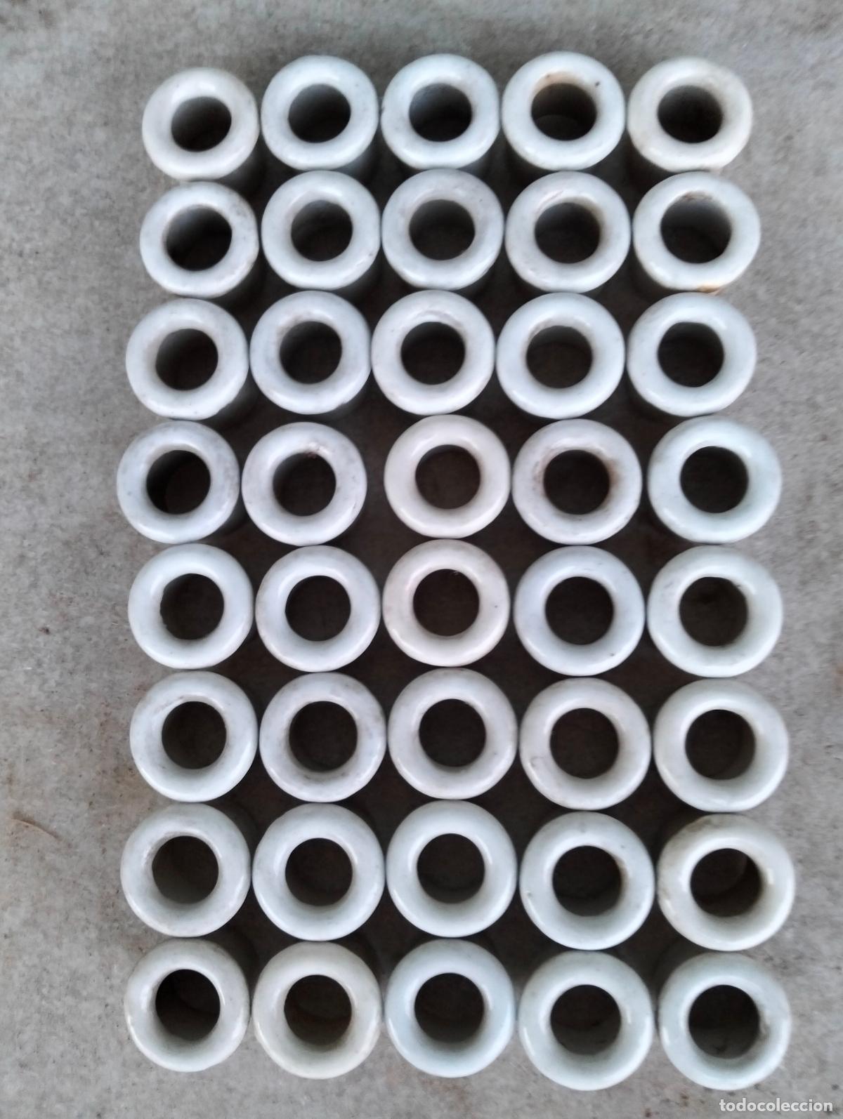 Antiguidades: Aislador pasa cables a cuadro agujeros material el&eacute;ctrico antiguo porcelana blanca 40 un. a&ntilde;os 20-30