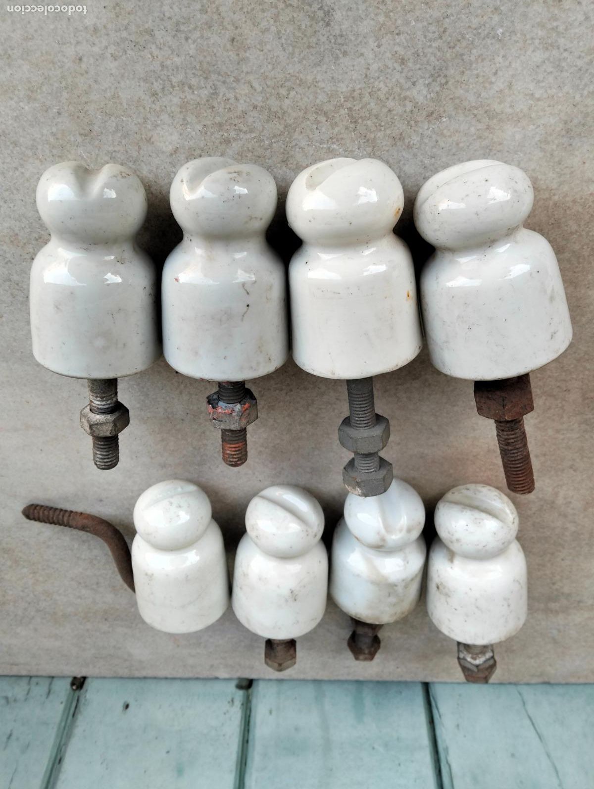 Oggetti Antichi: Aislador aisladores j&iacute;cara material el&eacute;ctrico antiguo porcelana blanca alta t. 8 un. a&ntilde;os 20-30