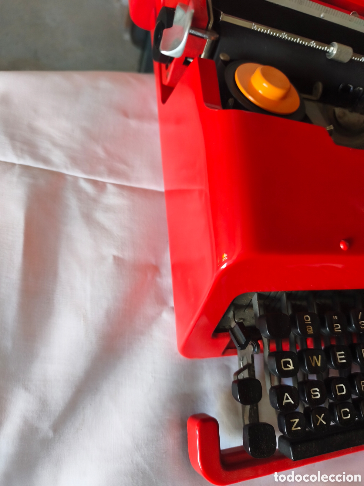 Antig&uuml;edades: Olivetti Valentine roja 1969 - Foto 2