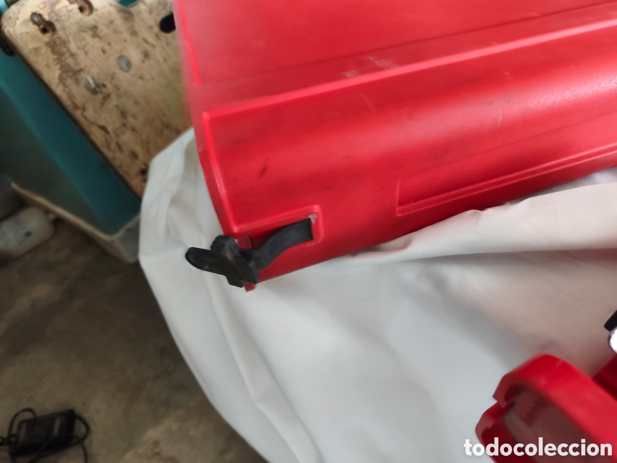 Antig&uuml;edades: Olivetti Valentine roja 1969 - Foto 9
