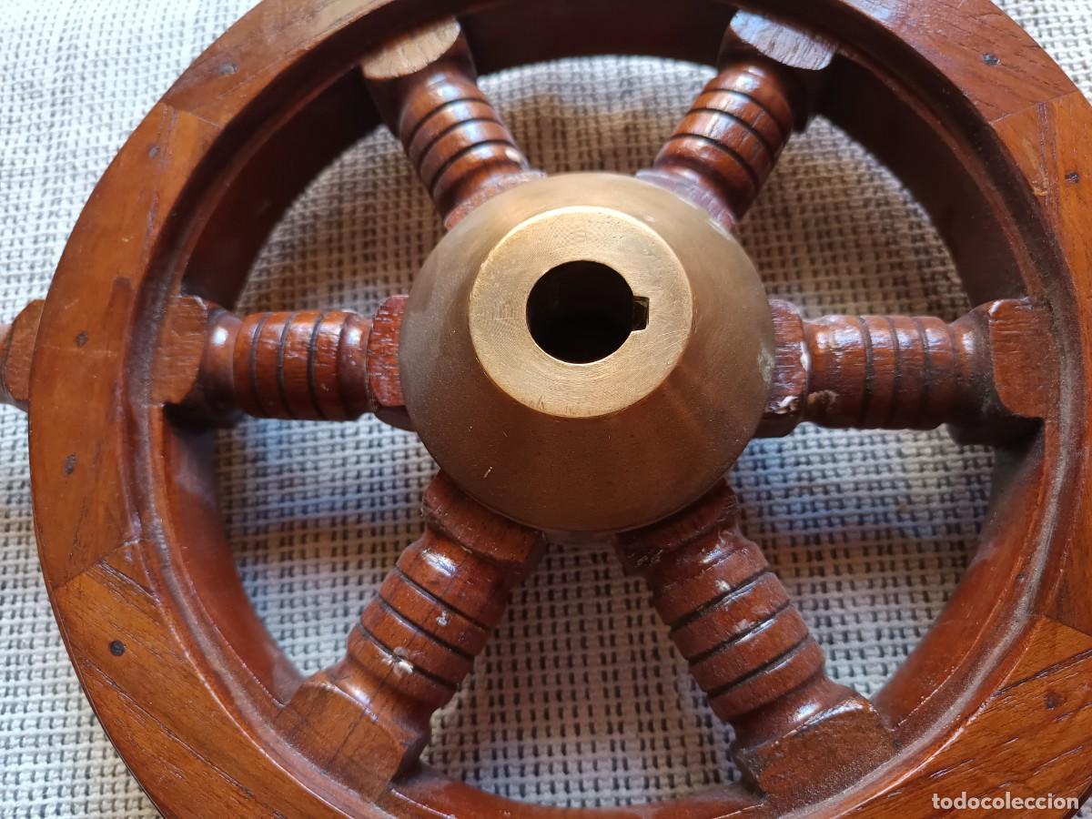 Antig&uuml;edades: Tim&oacute;n de barco, madera maciza y bronce. - Foto 3