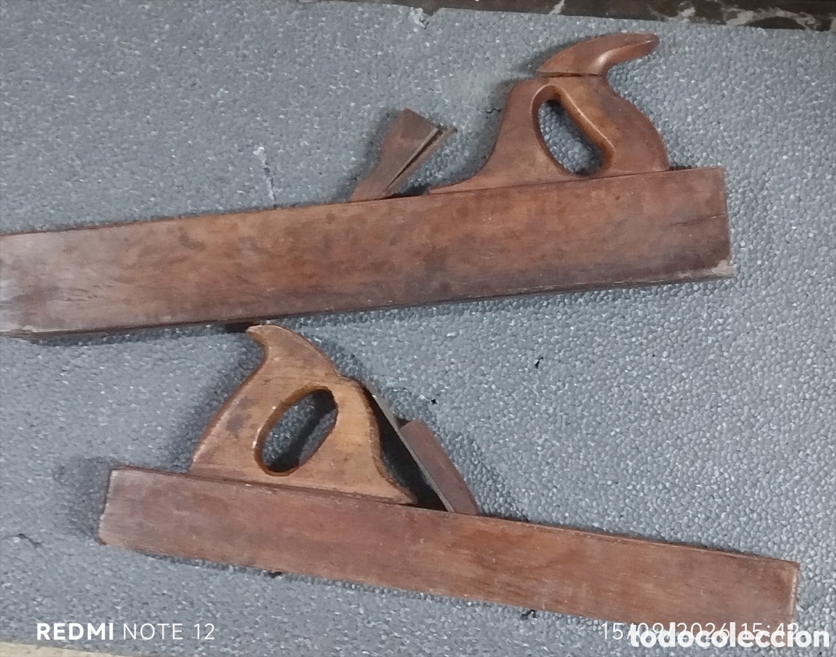 Antig&uuml;edades: PAREJA DE CEPILLOS DE CARPINTERO GRANDES - Foto 3
