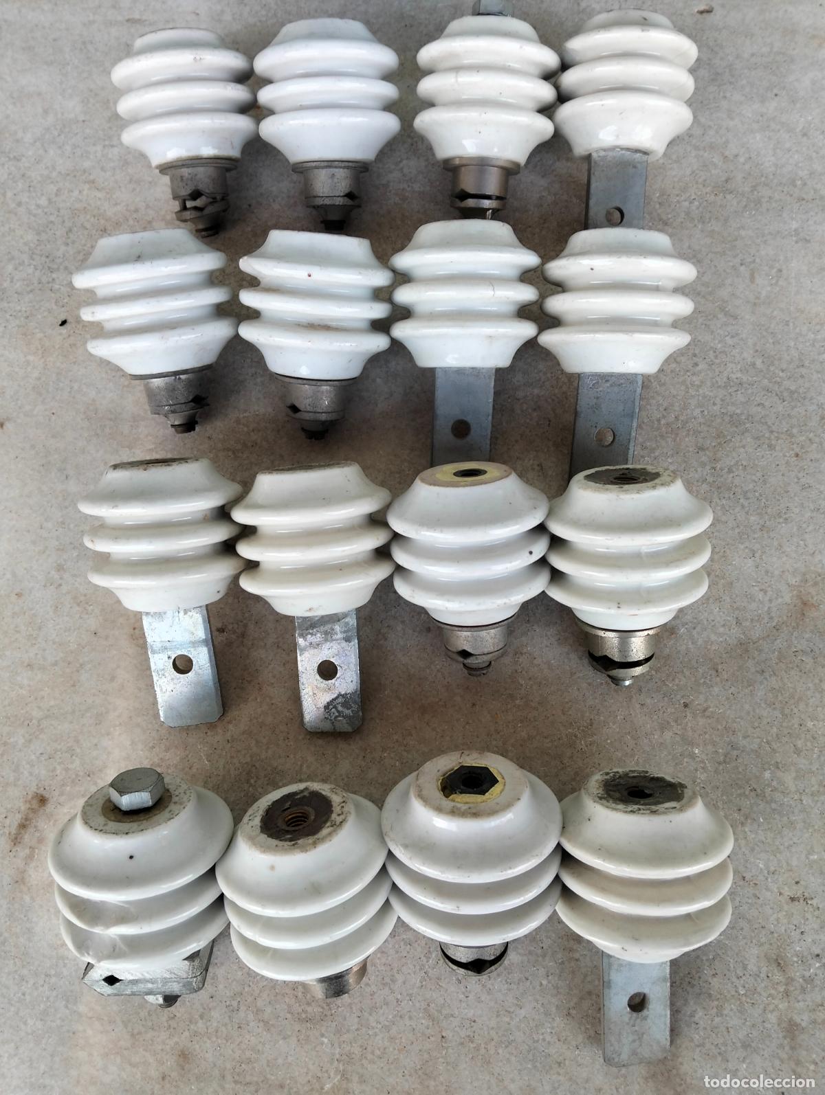 Antiguidades: Aislador aisladores j&iacute;cara material el&eacute;ctrico antiguo porcelana blanca alta t. 16 un. a&ntilde;os 50-60
