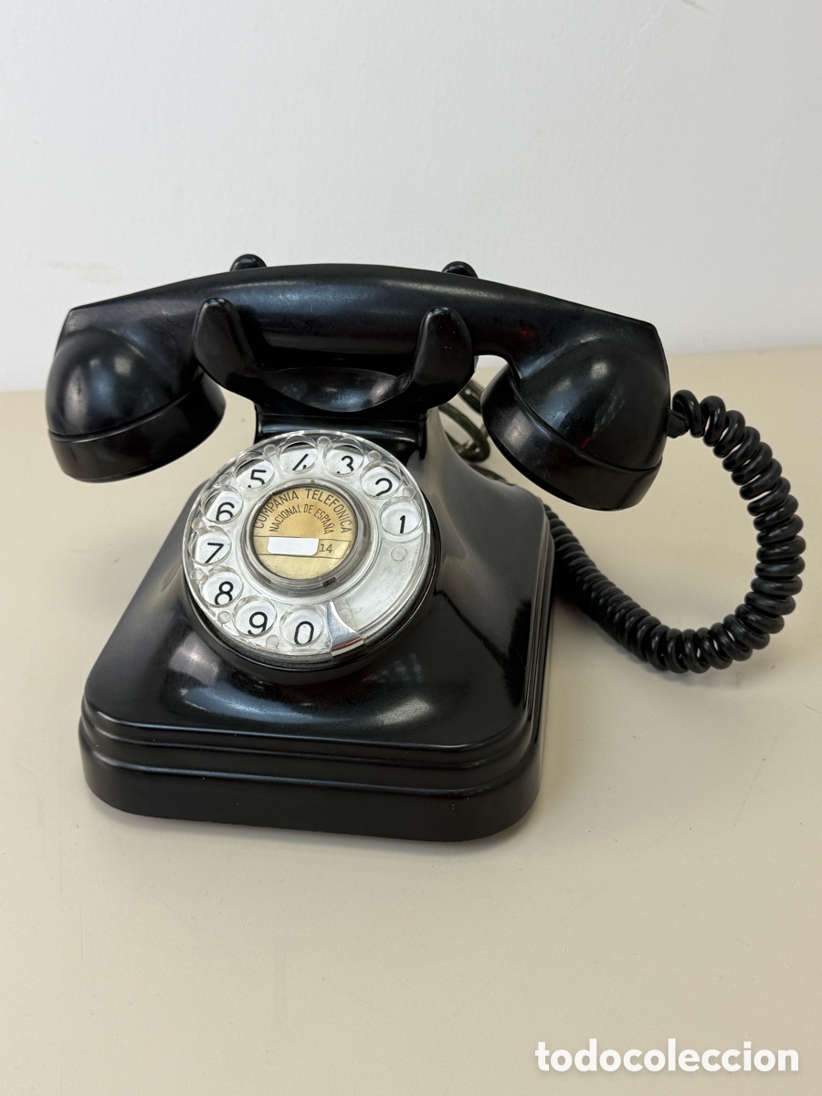 Tel&eacute;fonos: Tel&eacute;fono antiguo de baquelita modelo 5523-A a&ntilde;os 50. Muy buen estado
