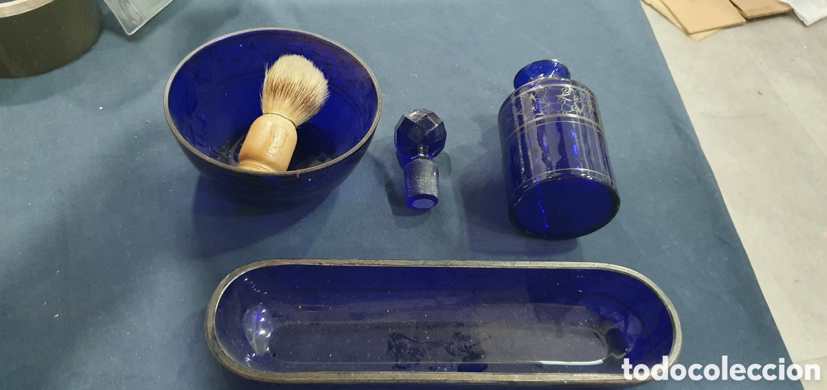 Antiques: Conjunto cristal azul juego de afeitado o tocador. (L137)