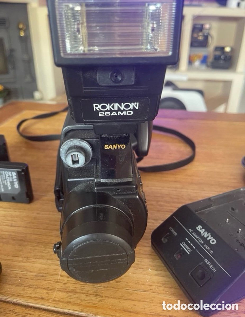 Antig&uuml;edades: Videoc&aacute;mara Sanyo Video8 Vintage + Accesorios - Foto 2