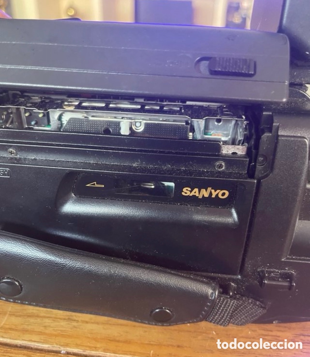 Antig&uuml;edades: Videoc&aacute;mara Sanyo Video8 Vintage + Accesorios - Foto 4