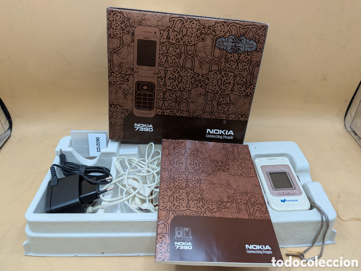 Telefone: NOKIA 7390 CAJA AURICULARES INSTRUCCIONES
