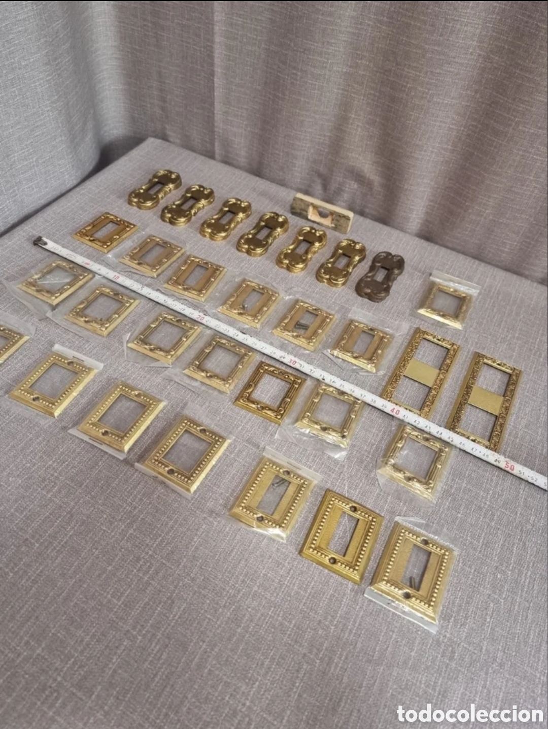 Antig&uuml;edades: Embellecedores para interruptores de bronce. - Foto 3
