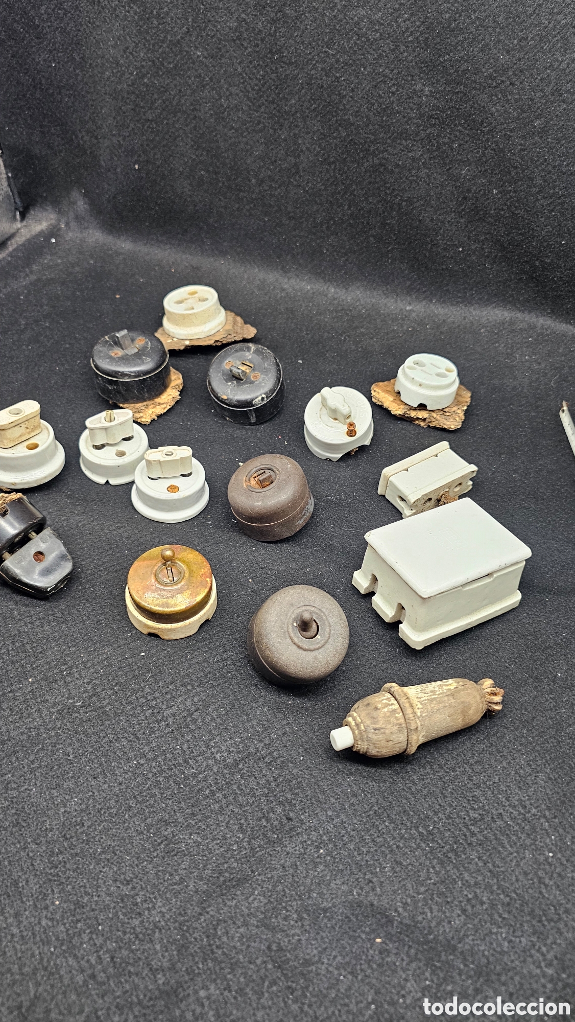 Antig&uuml;edades: Lote de varios de electricidad antiguos