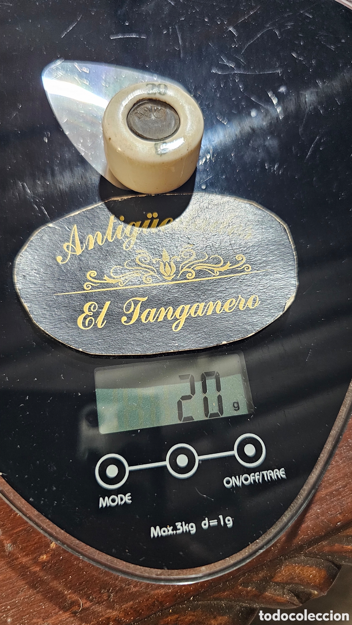 Antig&uuml;edades: Curioso ponderal de porcelana - Foto 2