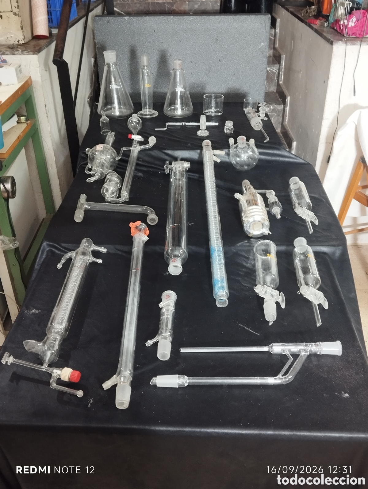 Antig&uuml;edades: LOTE DE PIEZAS DE LABORATORIO