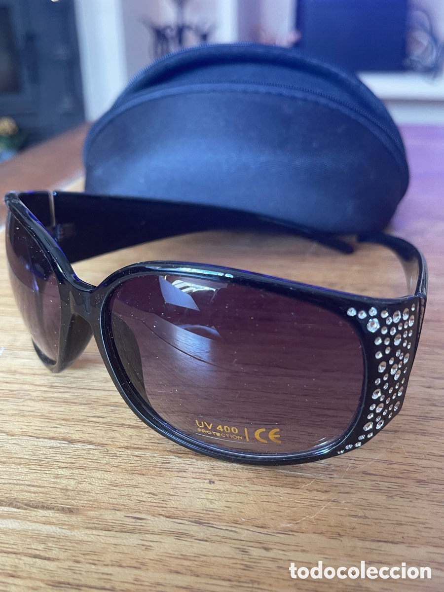 Antig&uuml;edades: Gafas de sol Lumiere G050 pedrer&iacute;a UV400 con estuche