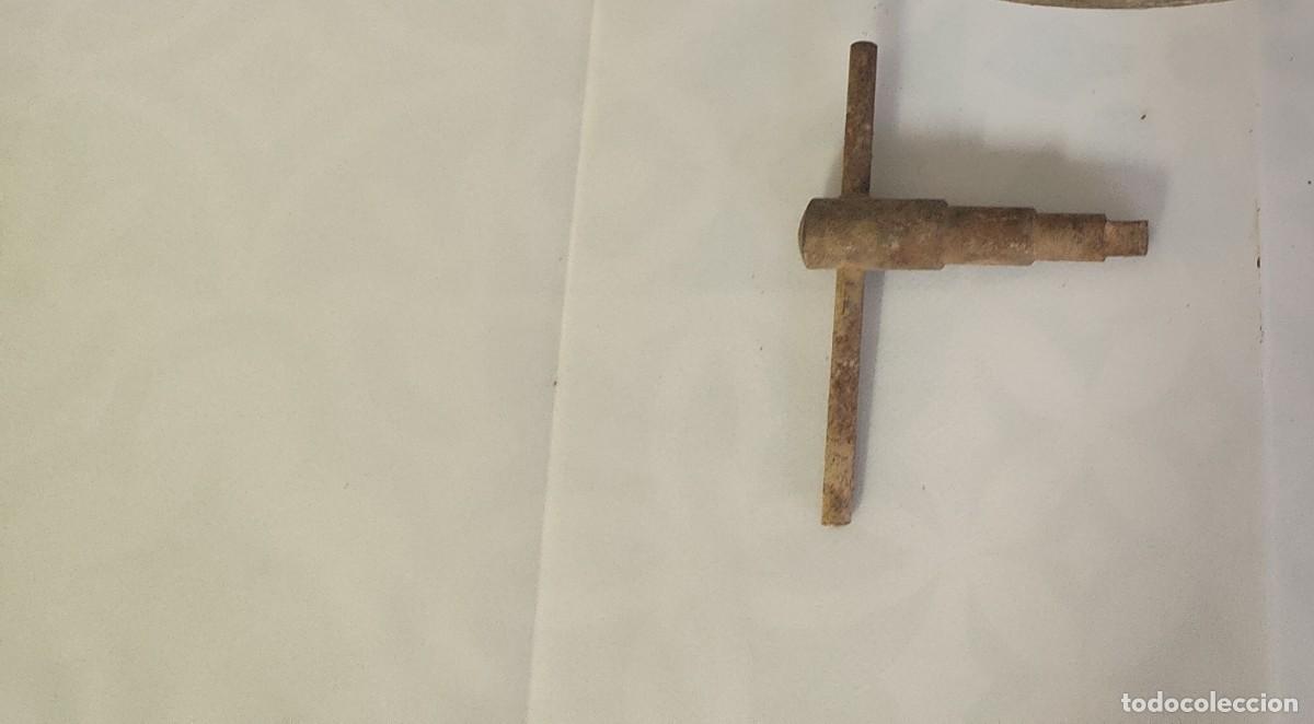 Antig&uuml;edades: LLAVE BARBIQUI TALADRO MANUAL