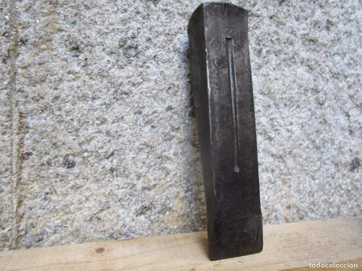 Antig&uuml;edades: * CANTERO CANTERIA PIEDRA - CU&Ntilde;A ANTIGUA HIERRO FORJA APROX 1900/ 1920 - 2,5KG, 23CM, EXCELENTE. n&ordm;4