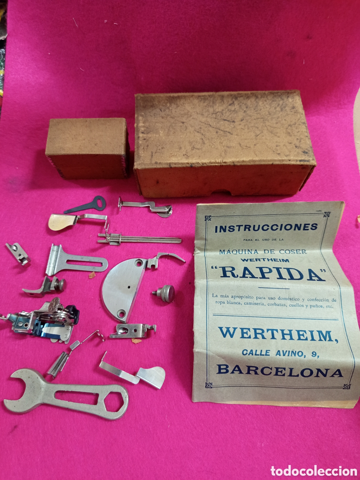 Antig&uuml;edades: Accesorios M&aacute;quina Coser Wertheim R&aacute;pida